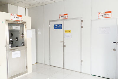 Workshop air shower door